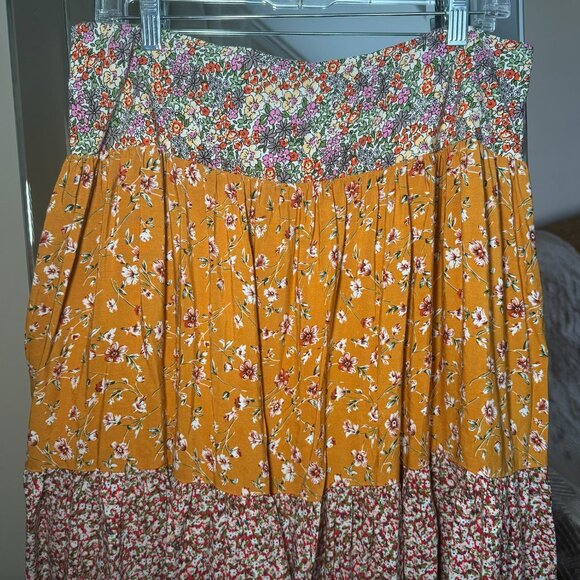 Natural Life Boho Floral Maxi Skirt Size XL Tiered Flowy Elastic Gold Red Beach - Picture 6 of 15